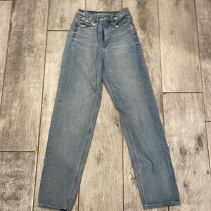 American eagle mom jean!